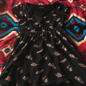 I’m selling a dress by Express
